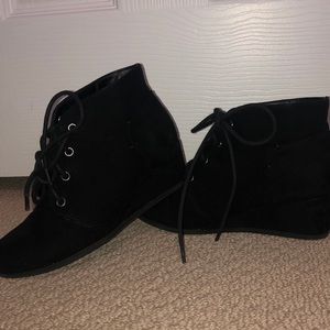 Barely worn Kids Wedges